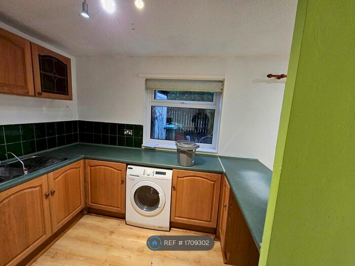 3 Bedroom Terraced House To Rent In Broad Eadow Road, Nottingham, NG6