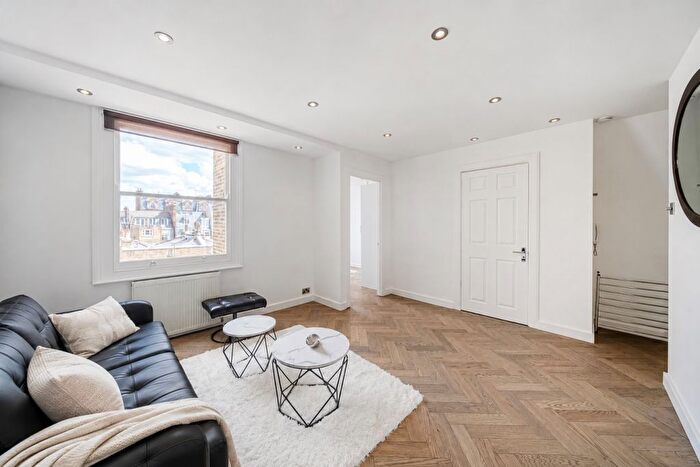 1 Bedroom Flat To Rent In Clanricarde Gardens, London, W2