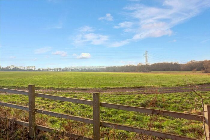 3 Bedroom Detached House For Sale In Orchard Cottages, Kingsley, Hampshire, GU35