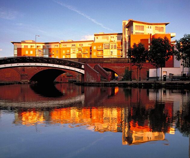 2 Bedroom Flat For Sale In Deansgate, Manchester, M3