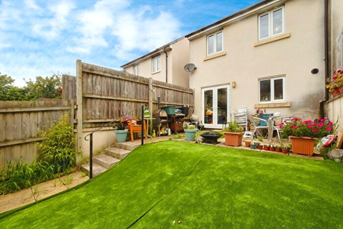 3 Bedroom Semi-Detached House For Sale In Morlaix Close, Dawlish, Devon, EX7