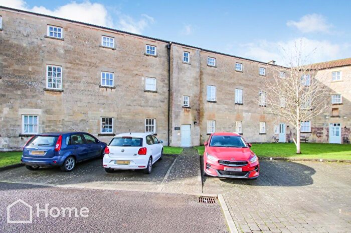 2 Bedroom Apartment For Sale In Kempthorne Lane, Bath, Somerset, BA2