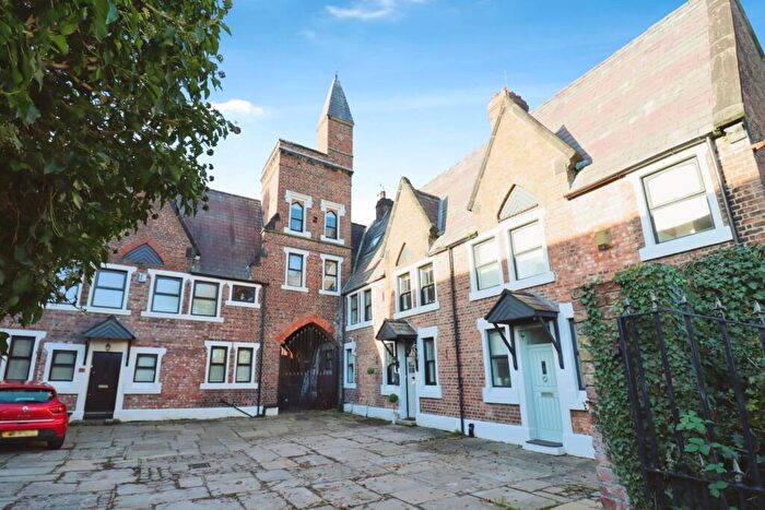 3 Bedroom Cottage For Sale In Woodslee Cottages, Spital Road, CH62