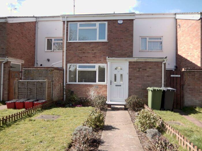 2 Bedroom House To Rent In Grassington Avenue, Warwick, CV34