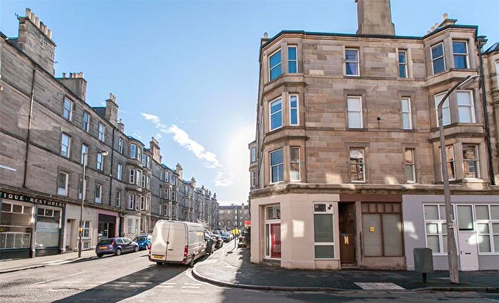 2 Bedroom Flat To Rent In Mertoun Place, Edinburgh, EH11