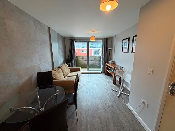 1 Bedroom Apartment To Rent In Skyline Furnished Bed With Balcony, B1