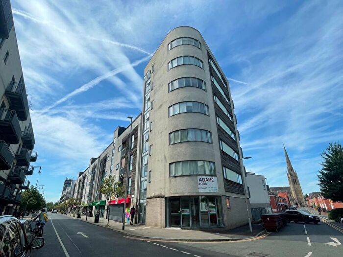 2 Bedroom Flat To Rent In Life Building, M15