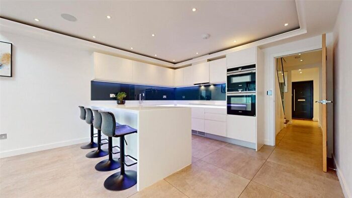 4 Bedroom House For Sale In Rose Joan Mews, London, NW6