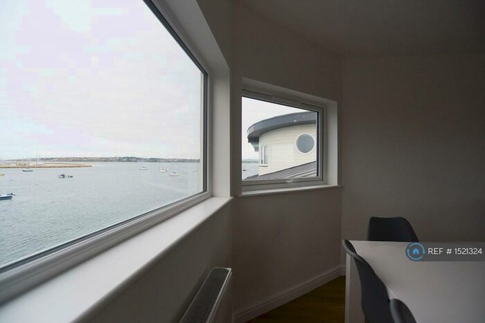 3 Bedroom Flat To Rent In Crabbers' Wharf, Portland, DT5