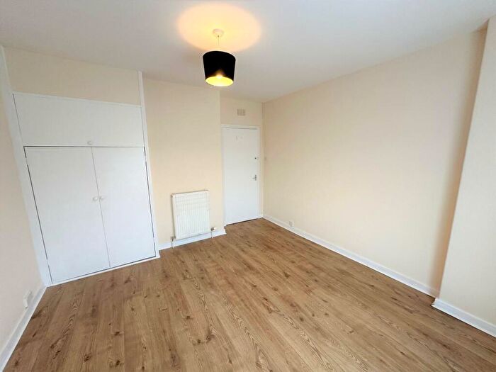 2 Bedroom Flat To Rent In Kinloch Park, Carnoustie, DD7