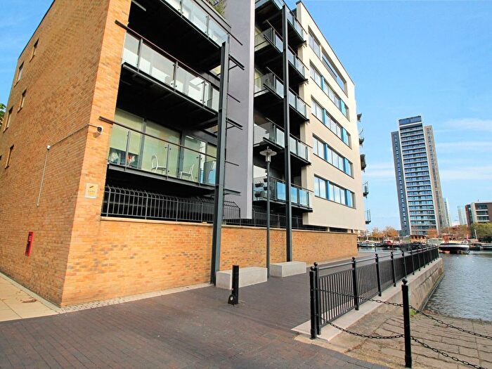 1 Bedroom Flat To Rent In Boardwalk Place, London, E14