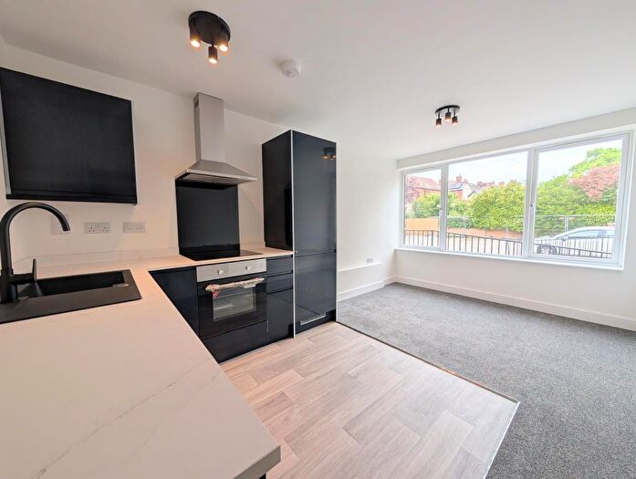 1 Bedroom Flat To Rent In West Street, Chesterfield, S40