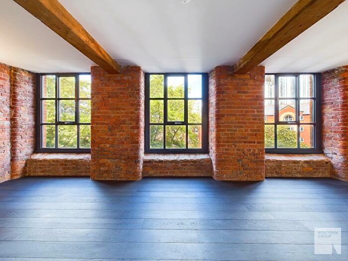 2 Bedroom Apartment To Rent In Crusader Mill :: Manchester, M1