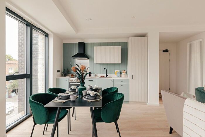 1 Bedroom Flat For Sale In Quincy House, The Brentford Project, Brentford, TW8
