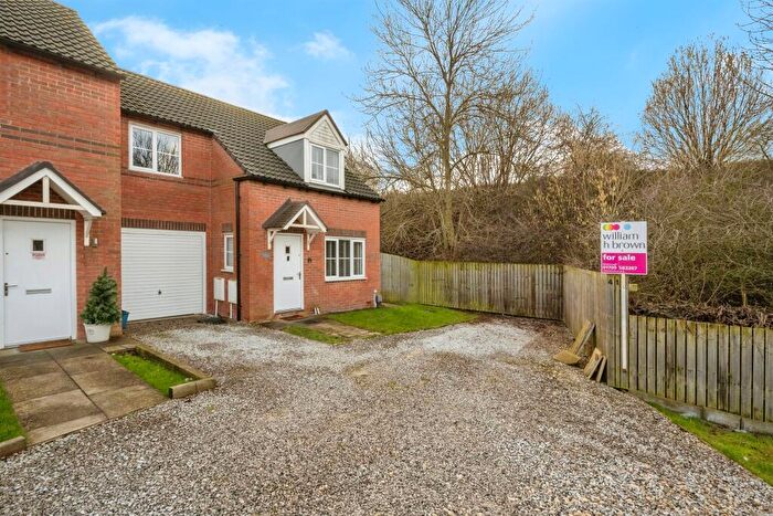 3 Bedroom Semi Detached House For Sale In Sanderson Way, Swinton, Mexborough, S64