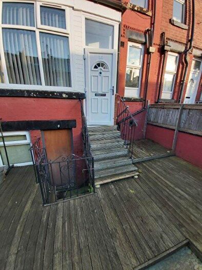 3 Bedroom Terraced House To Rent In Broughton Avenue, Leeds, LS9