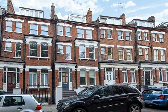 2 Bedroom Flat To Rent In Primrose Gardens, Belsize Park, NW3