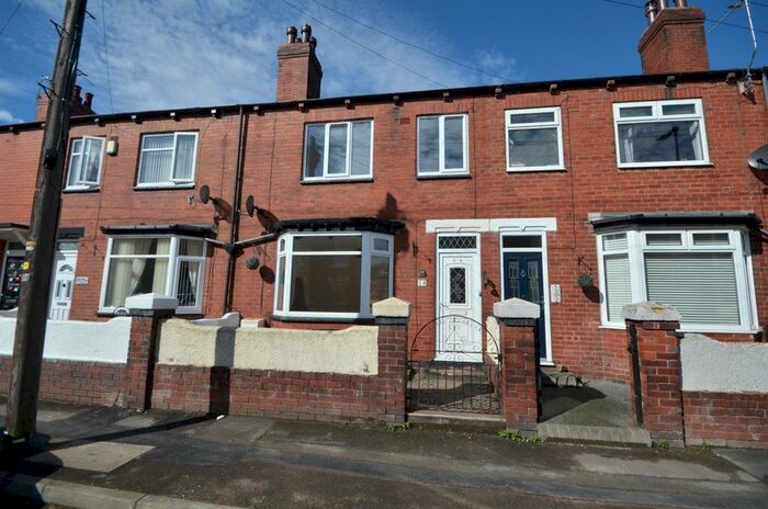 3 Bedroom Terraced House To Rent In Garden Street, Castleford, WF10