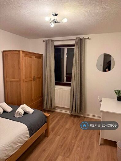 4 Bedroom End Of Terrace House To Rent In Bywood, Bracknell, RG12