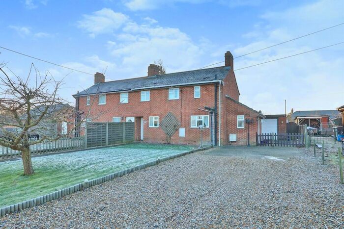 3 Bedroom Semi-Detached House For Sale In Pages Lane, Saham Toney, Thetford, IP25
