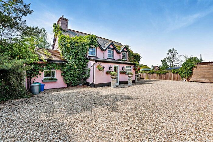 5 Bedroom Detached House For Sale In Crossgates, Llandrindod Wells, LD1