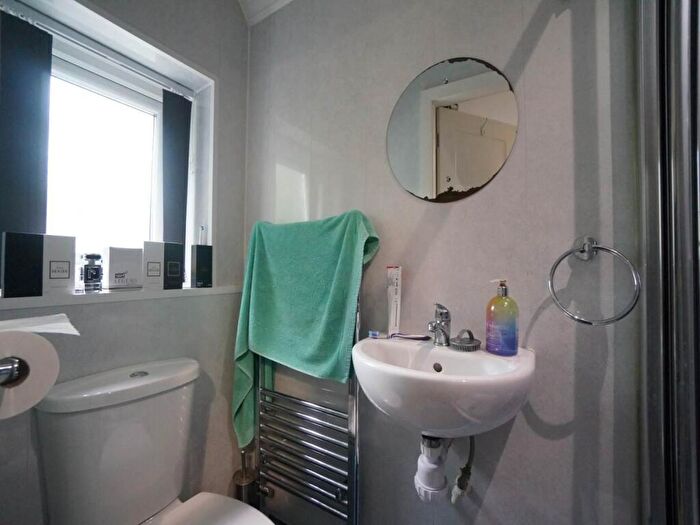 2 Bedroom Apartment To Rent In Deiniol Road, Bangor, LL57