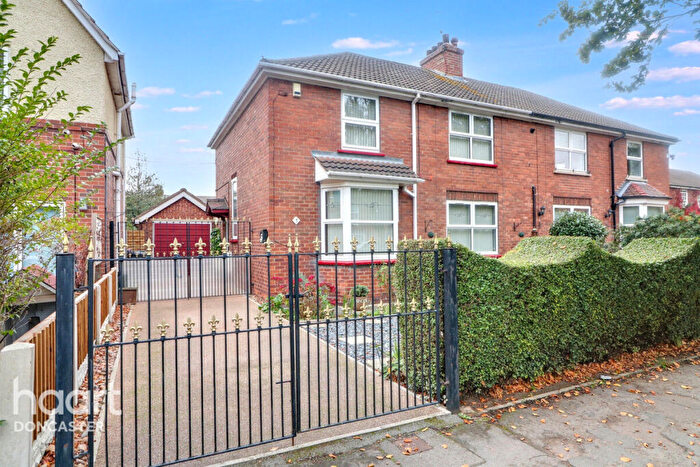 4 Bedroom Semi-Detached House For Sale In Lancaster Avenue, Kirk Sandall, Doncaster, DN3