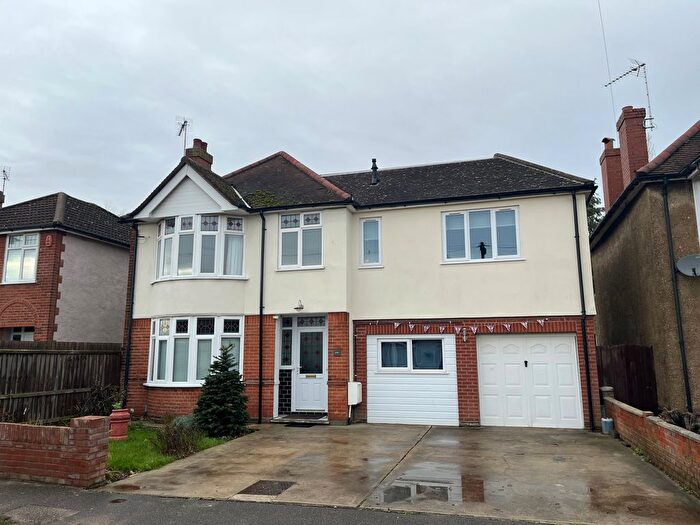 4 Bedroom Detached House For Sale In Ransome Road, Ipswich, IP3