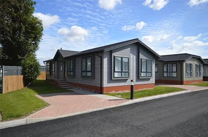 2 Bedroom Park Home For Sale In Two Bed Omar Image, Port Werburgh Park, Hoo St Werburgh, Rochester, Kent, ME3