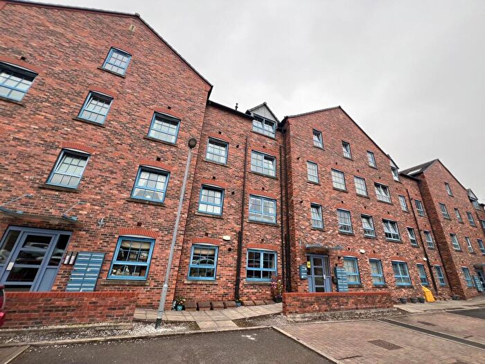 2 Bedroom Apartment To Rent In Gladstone Mill, Stalybridge, SK15