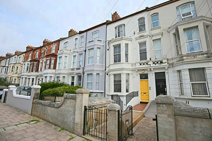 1 Bedroom Flat To Rent In Southwater Road, St Leonards-On-Sea, TN37