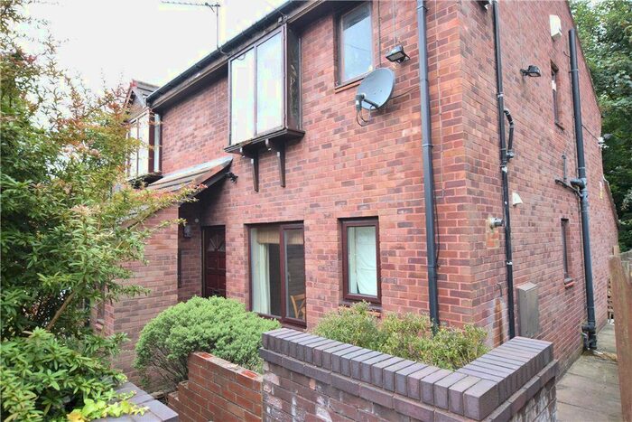 1 Bedroom Flat To Rent In Walesby Court, Leeds, West Yorkshire LS16