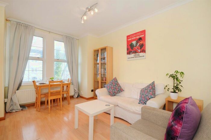 1 Bedroom Flat To Rent In York Road, Acton, W3