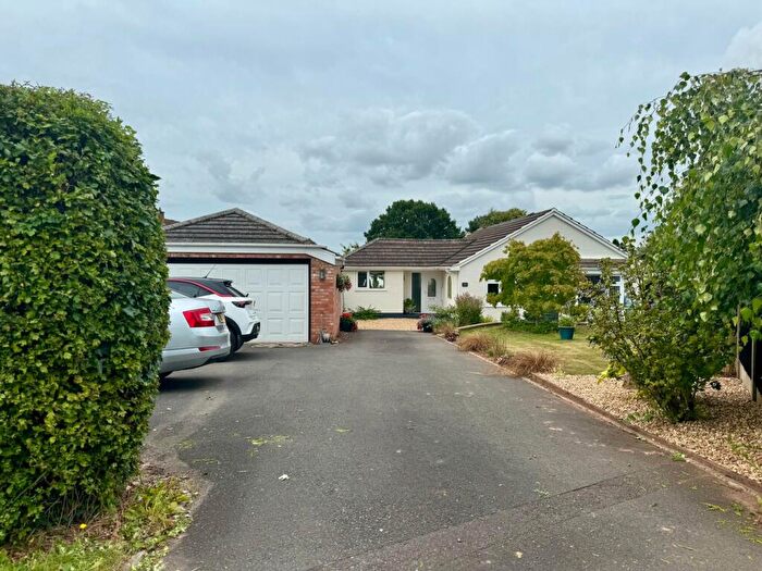 3 Bedroom Bungalow For Sale In Vine Tree Close, Withington, Hereford, HR1