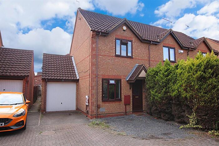 2 Bedroom End Of Terrace House For Sale In Granary Court, East Hunsbury, NN4