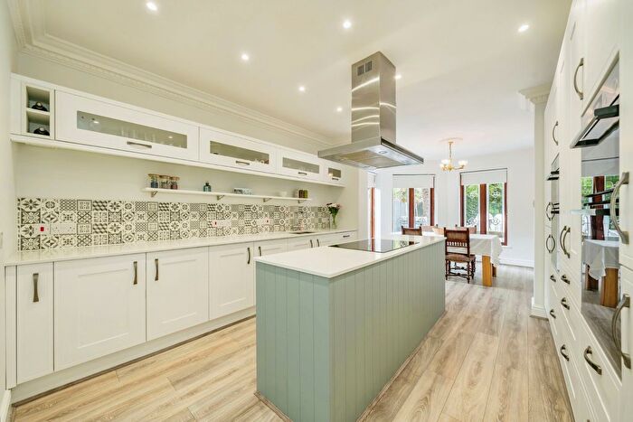 4 Bedroom Detached House For Sale In Stratton Park, Widnes, Cheshire, WA8