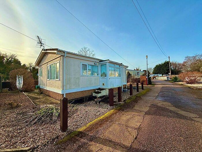 Detached House For Sale In Golden Willows, Ickleford, SG5