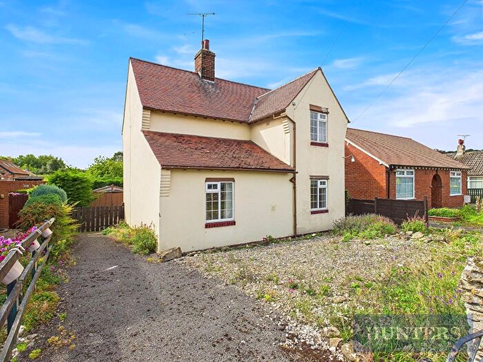 3 Bedroom Detached House For Sale In Station Road, Snainton, Scarborough, YO13