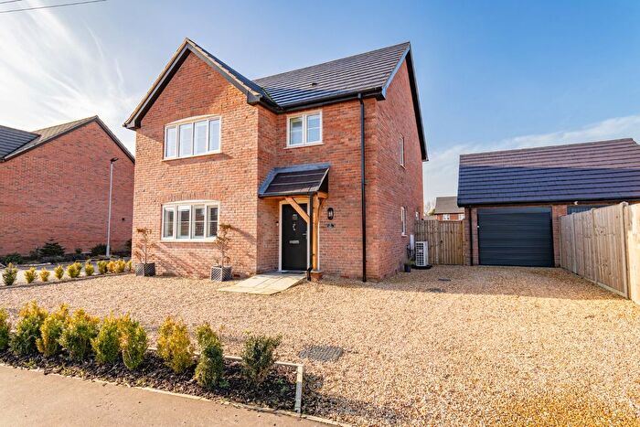 4 Bedroom Detached House For Sale In Ashwicken Road, Pott Row, King's Lynn, Norfolk, PE32