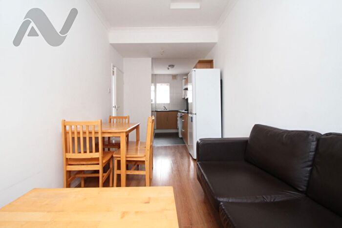4 Bedroom Maisonette To Rent In Eversholt Street, London, NW1