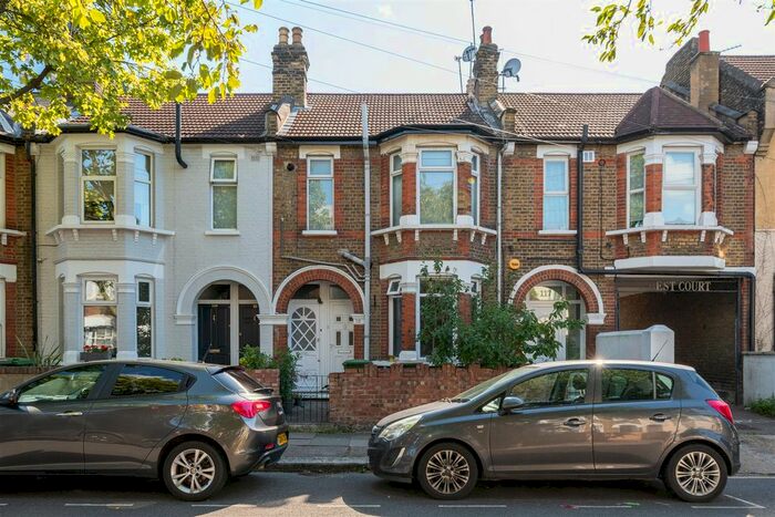 2 Bedroom Flat To Rent In East Road, London, E15