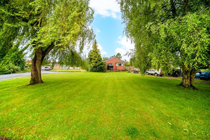5 Bedroom Detached Bungalow For Sale In Timberdyne Close, Rock, DY14