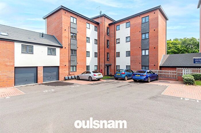 2 Bedroom Flat To Rent In Ascot Way, Birmingham, West Midlands, B31