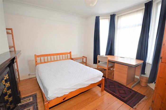 5 Bedroom Detached House To Rent In Hankinson Road, Winton, Bournemouth, BH9