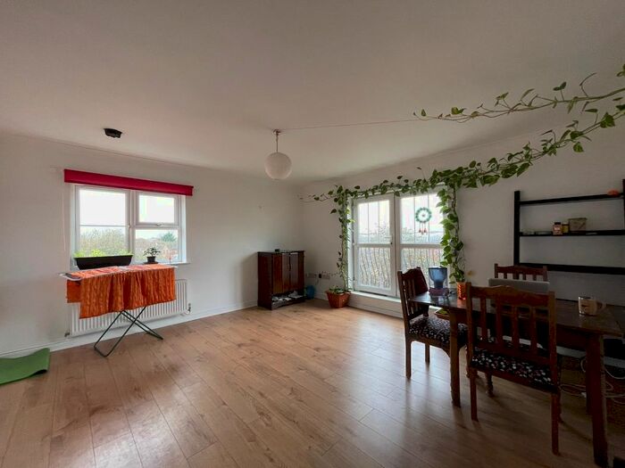 2 Bedroom Flat To Rent In Bronze Street, March, PE15