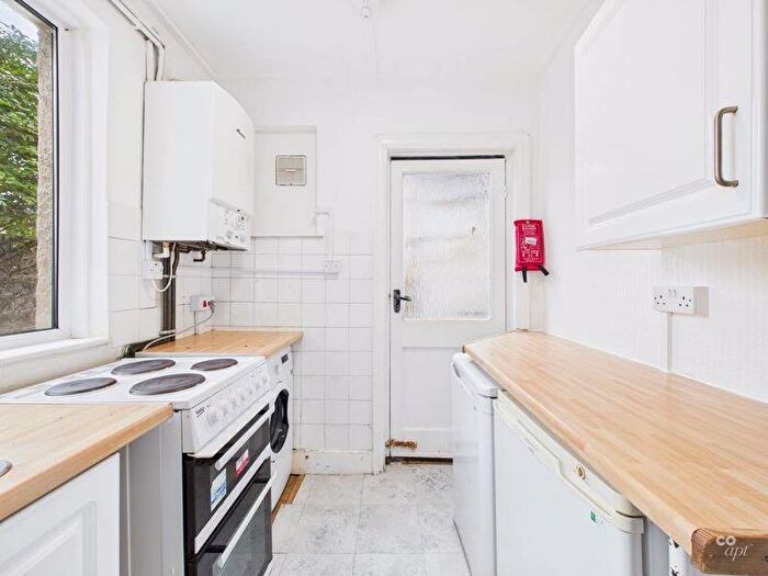 5 Bedroom House Of Multiple Occupation To Rent In Crayford Road, Brighton, BN2