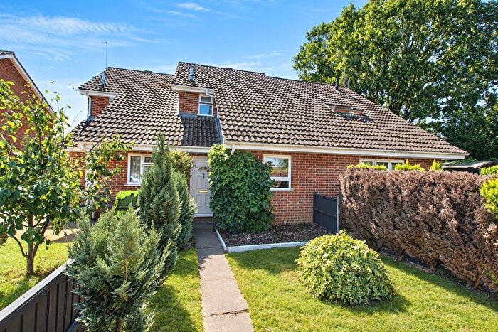 1 Bedroom Town House For Sale In Lamorna Crescent, Tilehurst, Reading, RG31