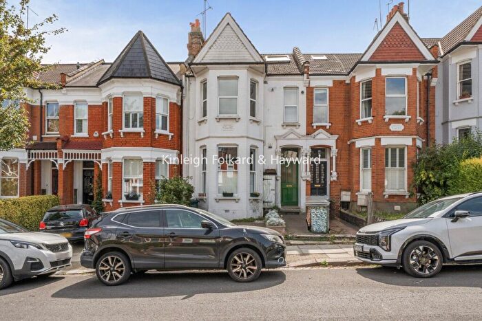 2 Bedroom Flat For Sale In Sutton Road, Muswell Hill, London, N10