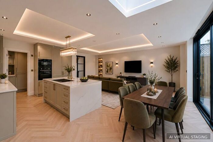 4 Bedroom Property To Rent In Winston Close, Raynes Park, London, SW20