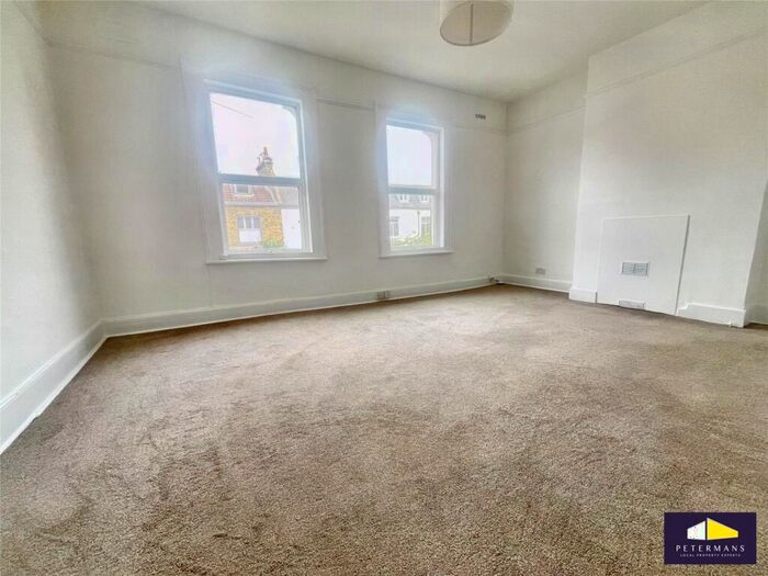 1 Bedroom Apartment To Rent In Choumert Road, Peckham, London, SE15